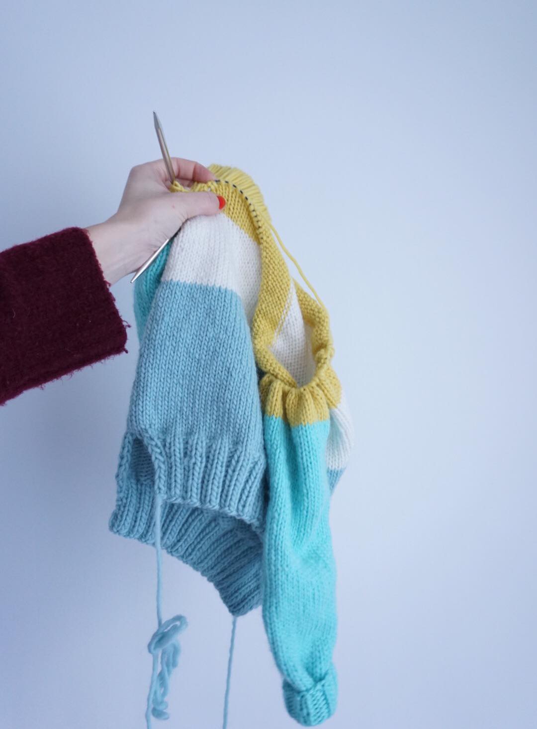 Strikkeoppskrift enkel genser barn - Jubel sweater kids | Knitting kit for kids sweater- by HipKnitShop - 12/02/2018