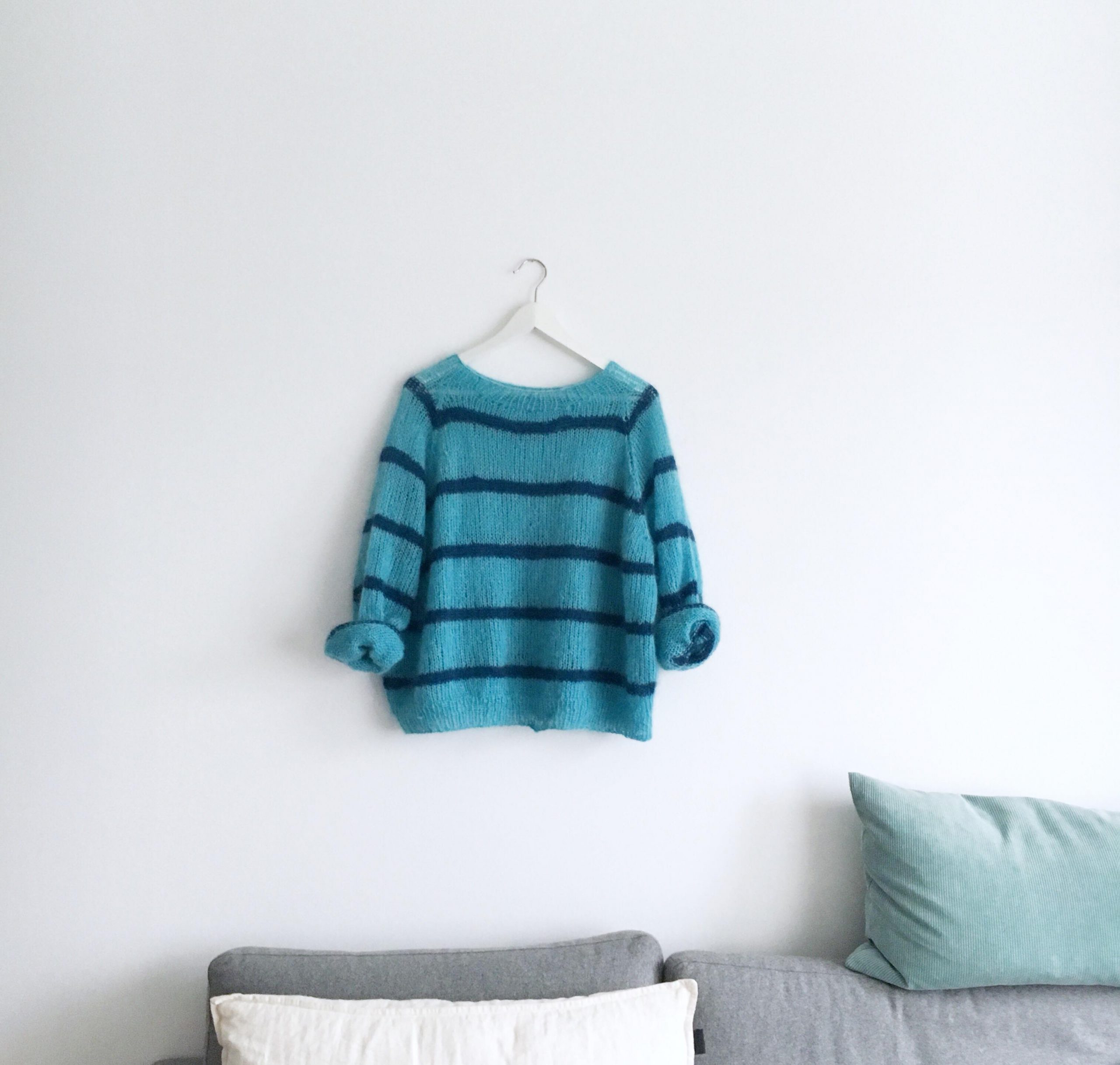 sweater with stripes pattern