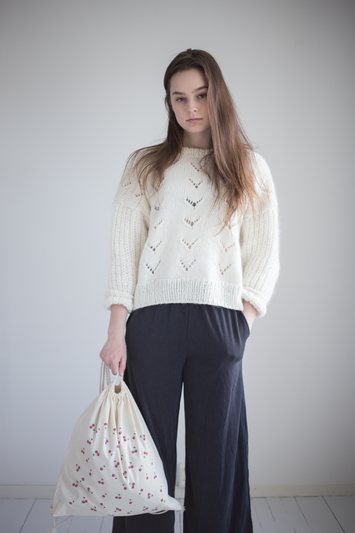 strikkeoppskrift genser dame halvpatent mønster - Bloom Sweater | Eyelet pattern | Womens knitted sweater - by HipKnitShop - 03/04/2018