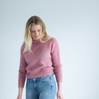  - Eben Sweater | Basic sweater women knitting pattern - by HipKnitShop - 29/06/2018