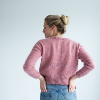 knitting pattern easy sweater women - Eben Sweater | Basic sweater women knitting kit - by HipKnitShop - 29/06/2018