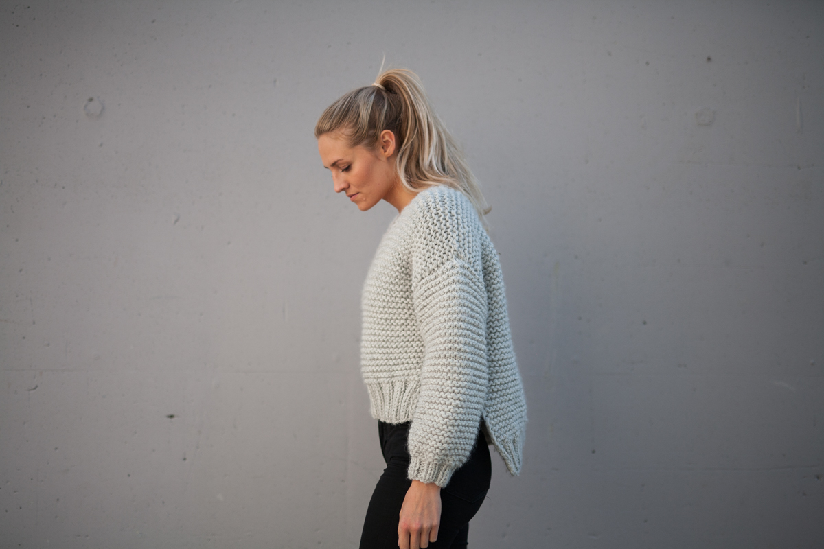 women knitting pattern chunky sweater