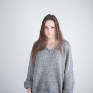 v neck sweater knitting pattern women - Lea Sweater | V-neck sweater knitting kit - by HipKnitShop - 07/05/2018