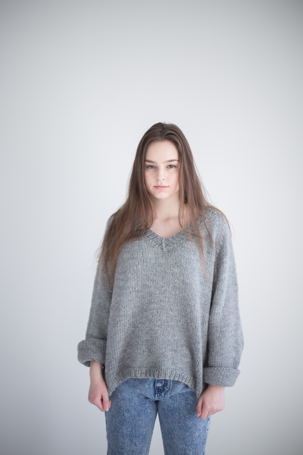 v neck sweater knitting pattern women - Lea Sweater | V-neck sweater knitting kit - by HipKnitShop - 07/05/2018