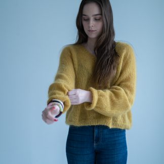  - Candyfloss sweater | Knitting kit V-neck sweater - by HipKnitShop - 25/10/2018