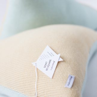 cushion / pillow mint - Myk ull pute i lys grå og grå - 13/03/2017
