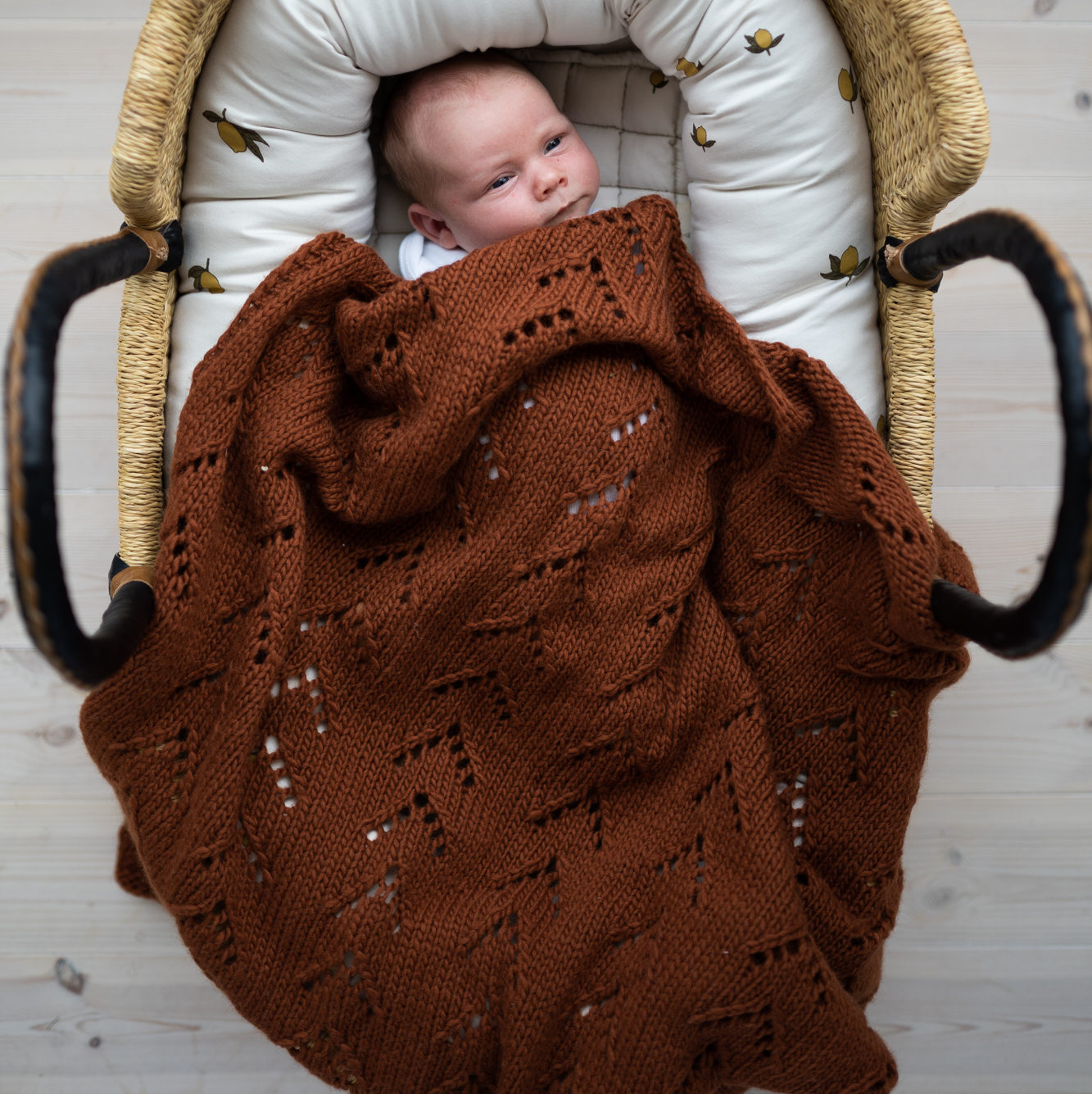  - Bloom blanket | Knitted baby blanket | Knitting pattern- by HipKnitShop - 24/11/2020