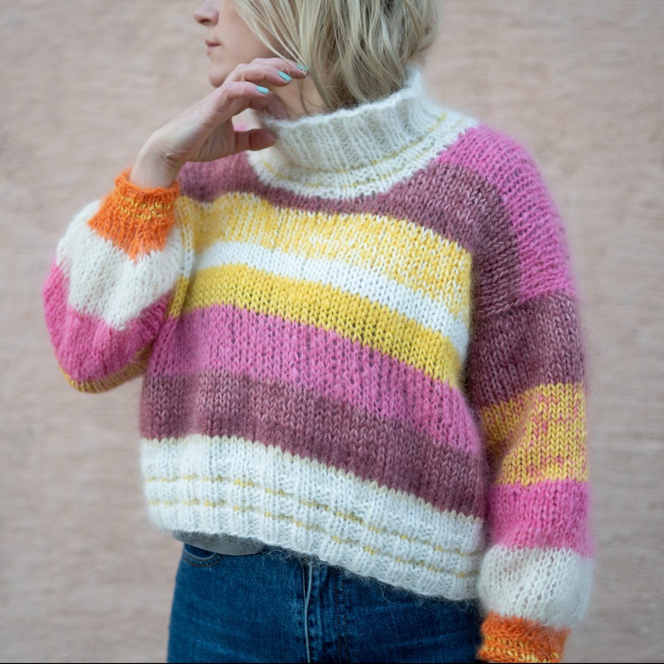 Sunrise sweater | Scrapyarn knit sweater | Knit pattern by HipKnitShop