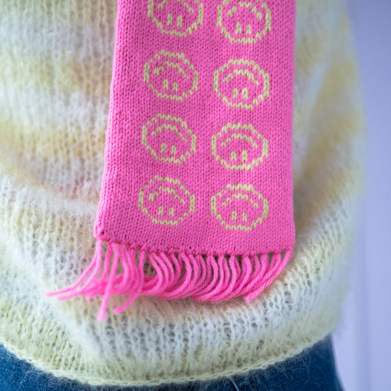  - Put a smile on scarf | Pattern smiley scarf | Knitting kit - by HipKnitShop - 16/02/2022