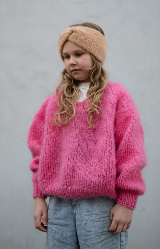 Ny Fluff genser barn strikkeoppskrift