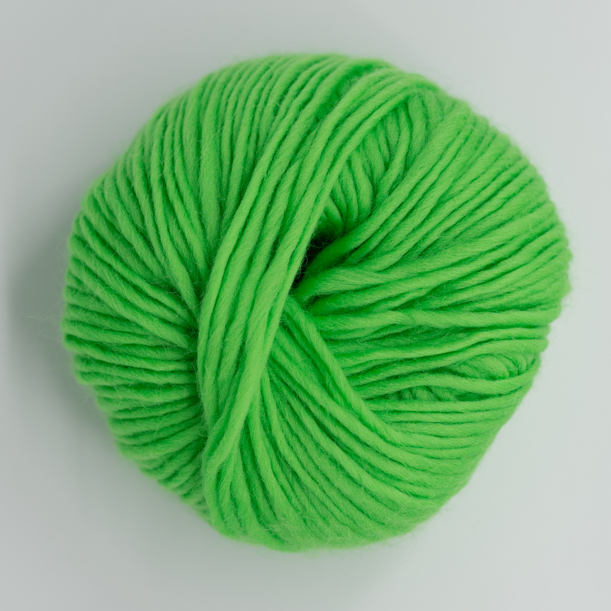 Neon grønn garn ullgarn hip wool 