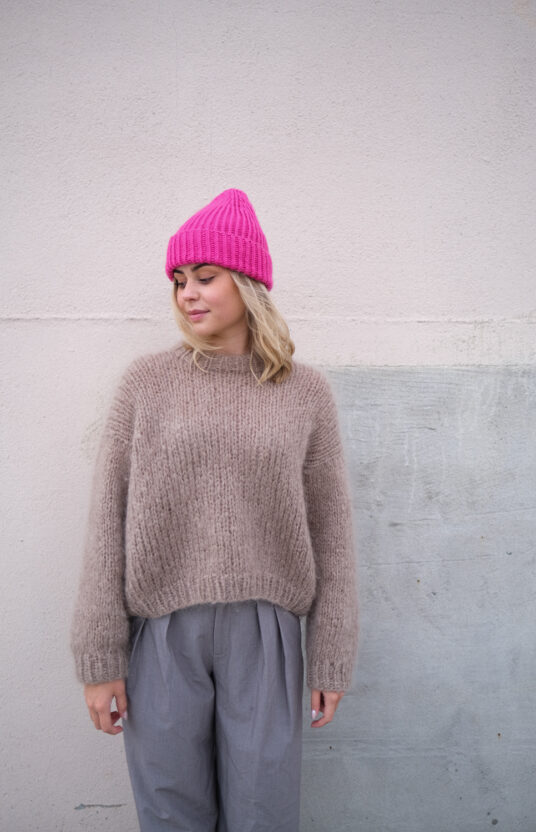 strikkeoppskrift lue i ribb inspirasjon gavestrikk dame og barn