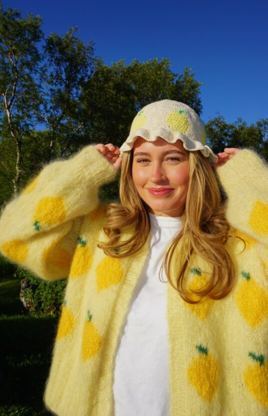 Fruity Hat, Lemon Hat and Lemon Hat crochet pattern. Crochet a sweet and summery bucket hat inspired by lemons. Perfect for beginners and experienced crocheters looking for a unique, handmade bucket hat for summer, vacation, or festivals.
