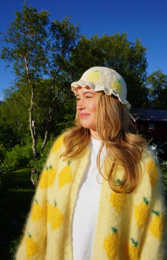 Fruity Hat, Lemon Hat and Lemon Hat crochet pattern. Crochet a sweet and summery bucket hat inspired by lemons. Perfect for beginners and experienced crocheters looking for a unique, handmade bucket hat for summer, vacation, or festivals.