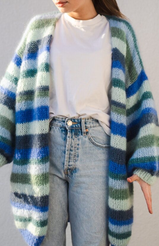 strikkeoppskrift jakke med striper dame fluff