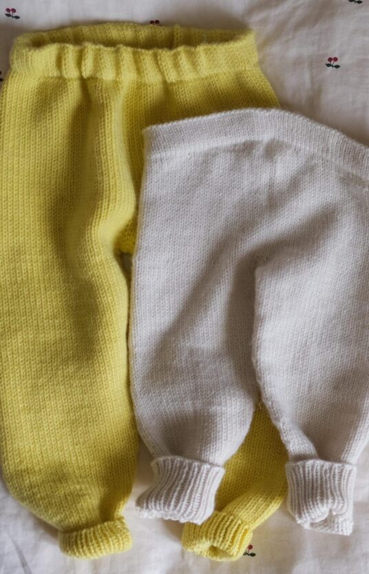 strikkeoppskrift myk ullbukse barn