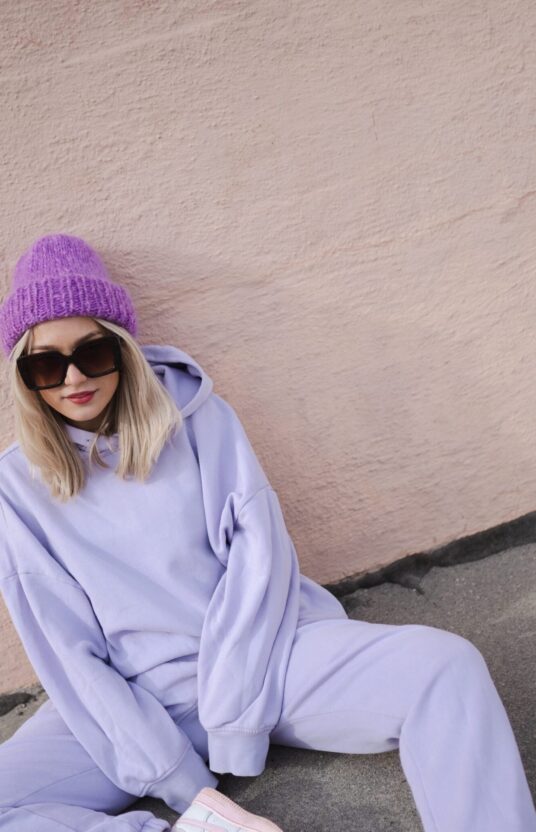 strikkeoppskrift baggy lue dame