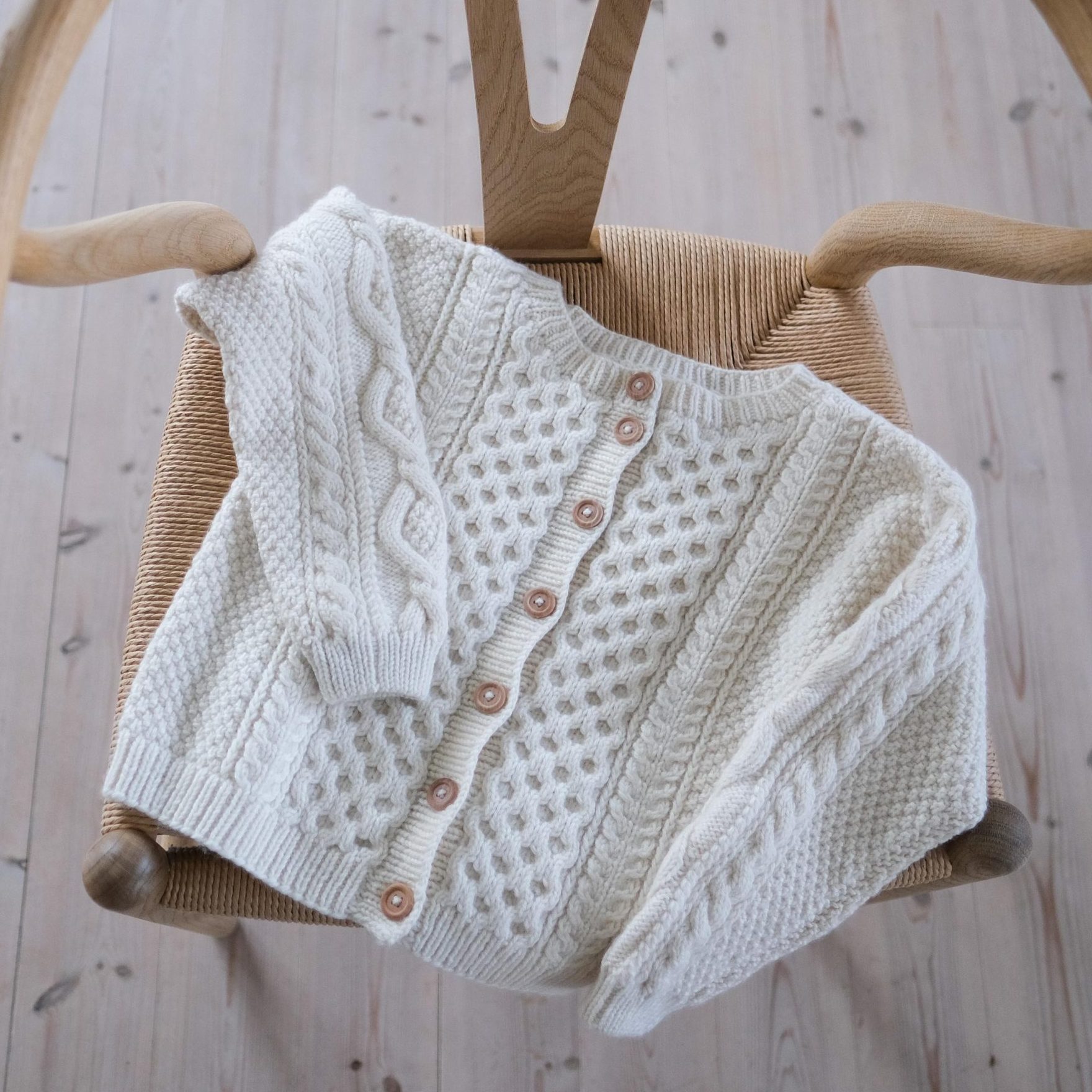 140109-Lydia-jakke-kit-7 - HipKnitShop strikkejakke barn retro