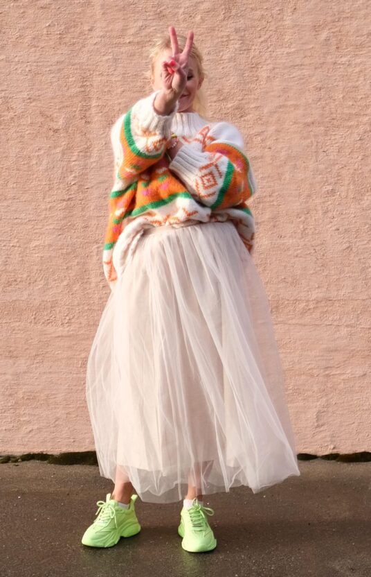 mønsterstrikk dame hip wool