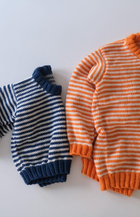 strikkegenser barn med striper oppskrift