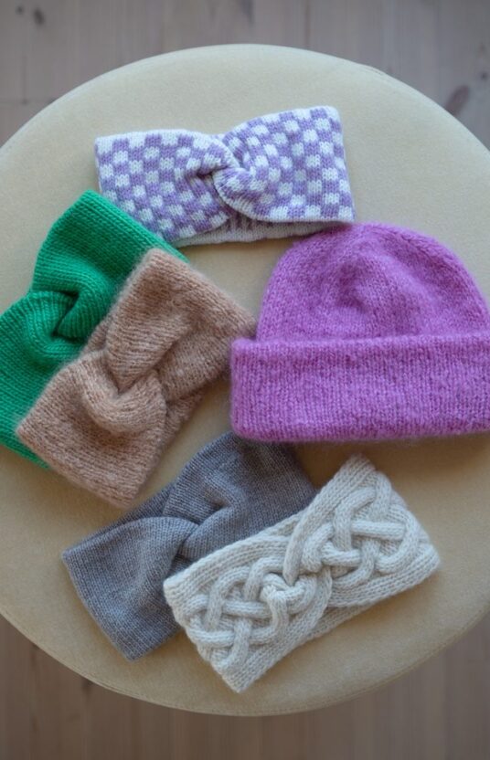 Knitting pattern headband for children