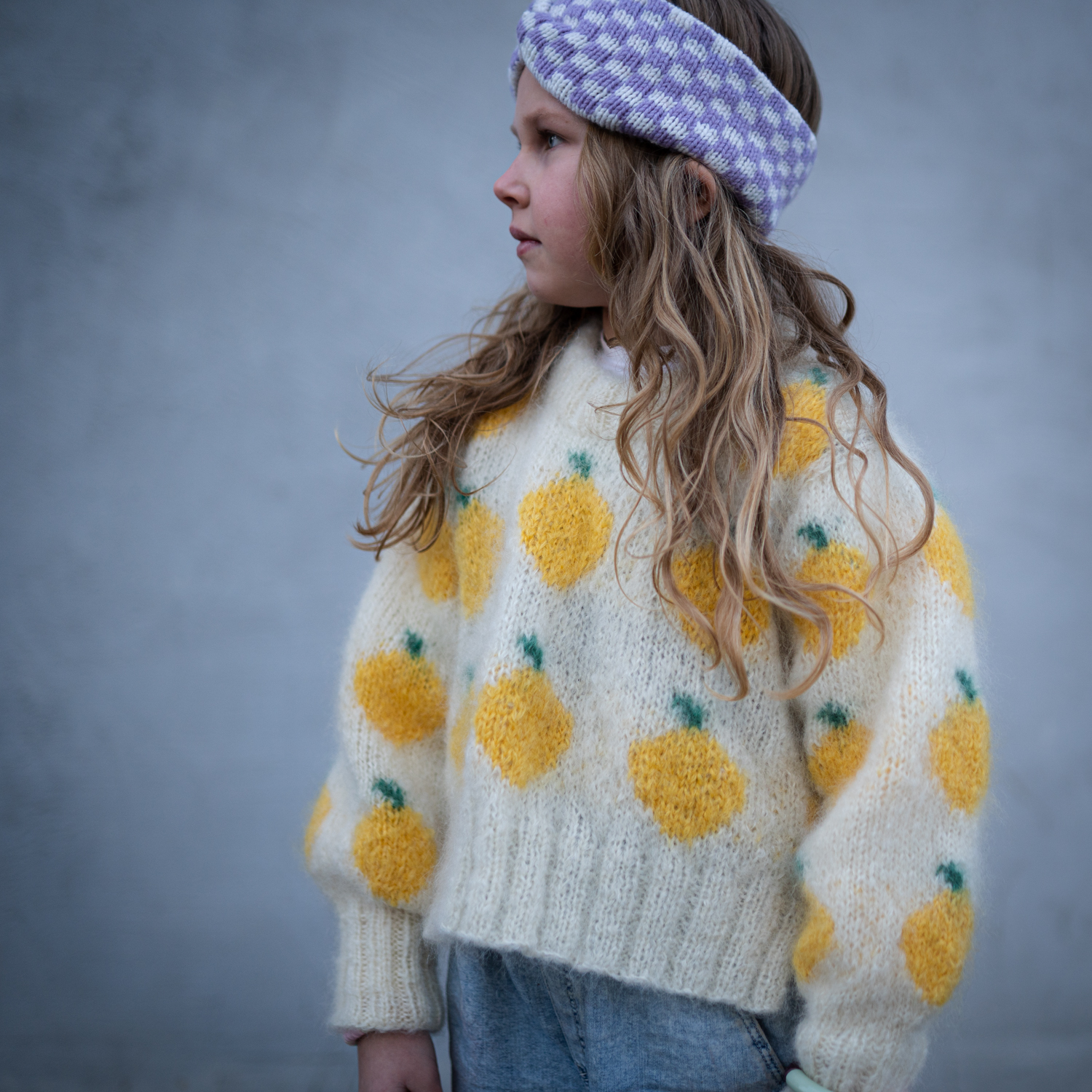 145742-Play-panneband-kit-5 - HipKnitShop pannebånd barn strikkeoppskrift