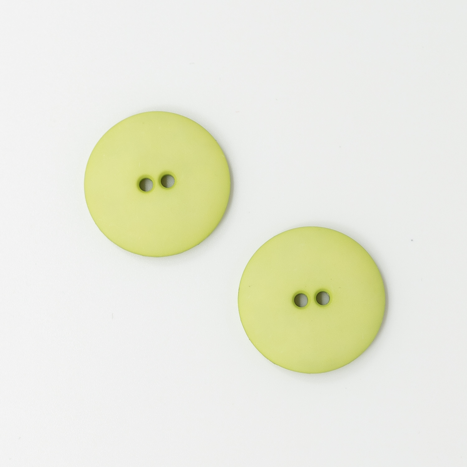 158837-Lime-gronn-plastknapp-stor - HipKnitShop knapp strikk nettbutikk