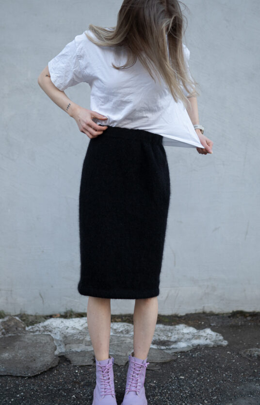 strikkeoppskrift skjørt dame