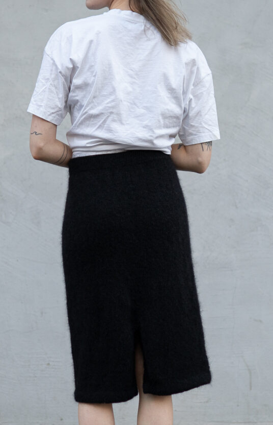 strikkeoppskrift skjørt dame