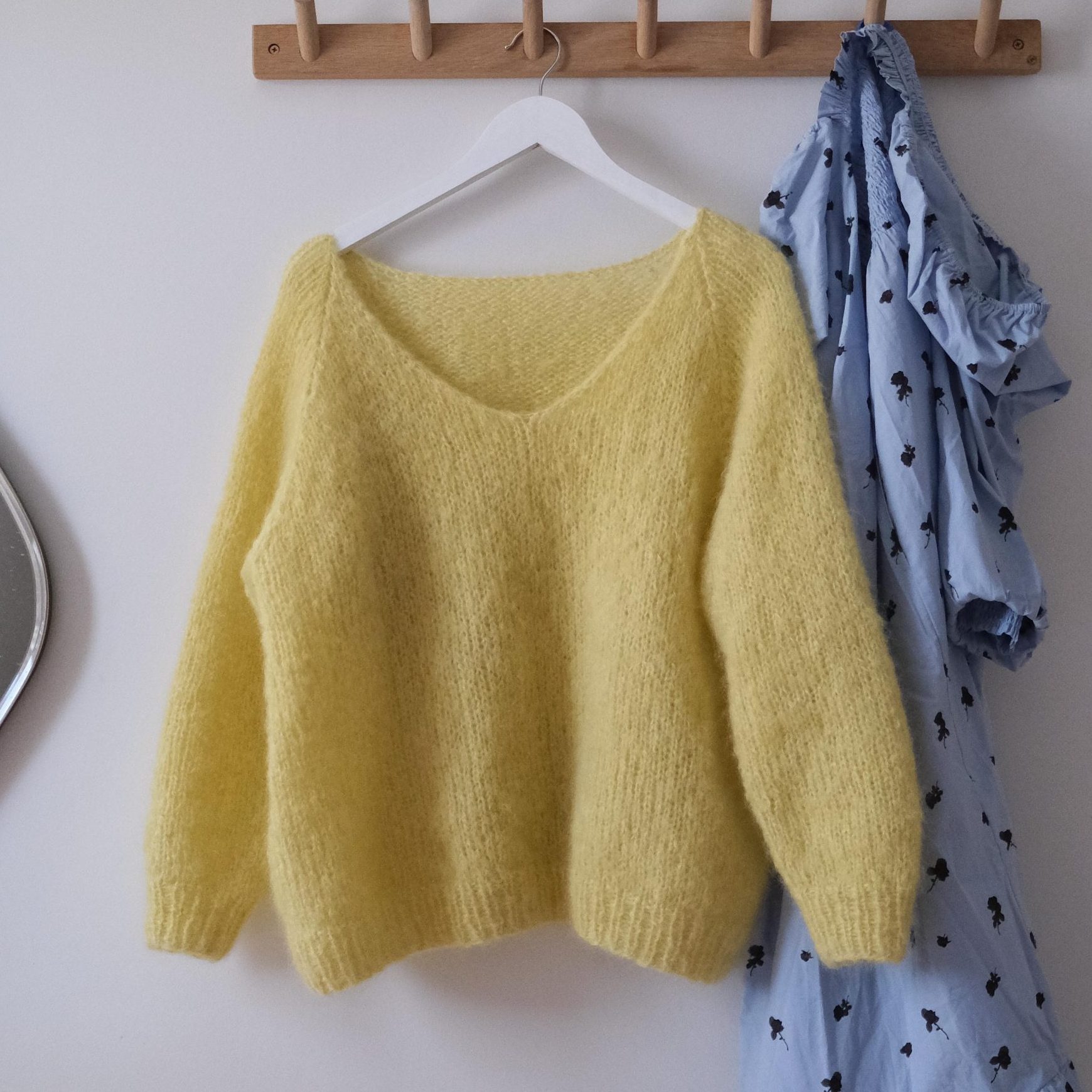 164663-Ny-Fluff-genser-kit-15 - HipKnitShop strikkeoppskrift mohair genser dame