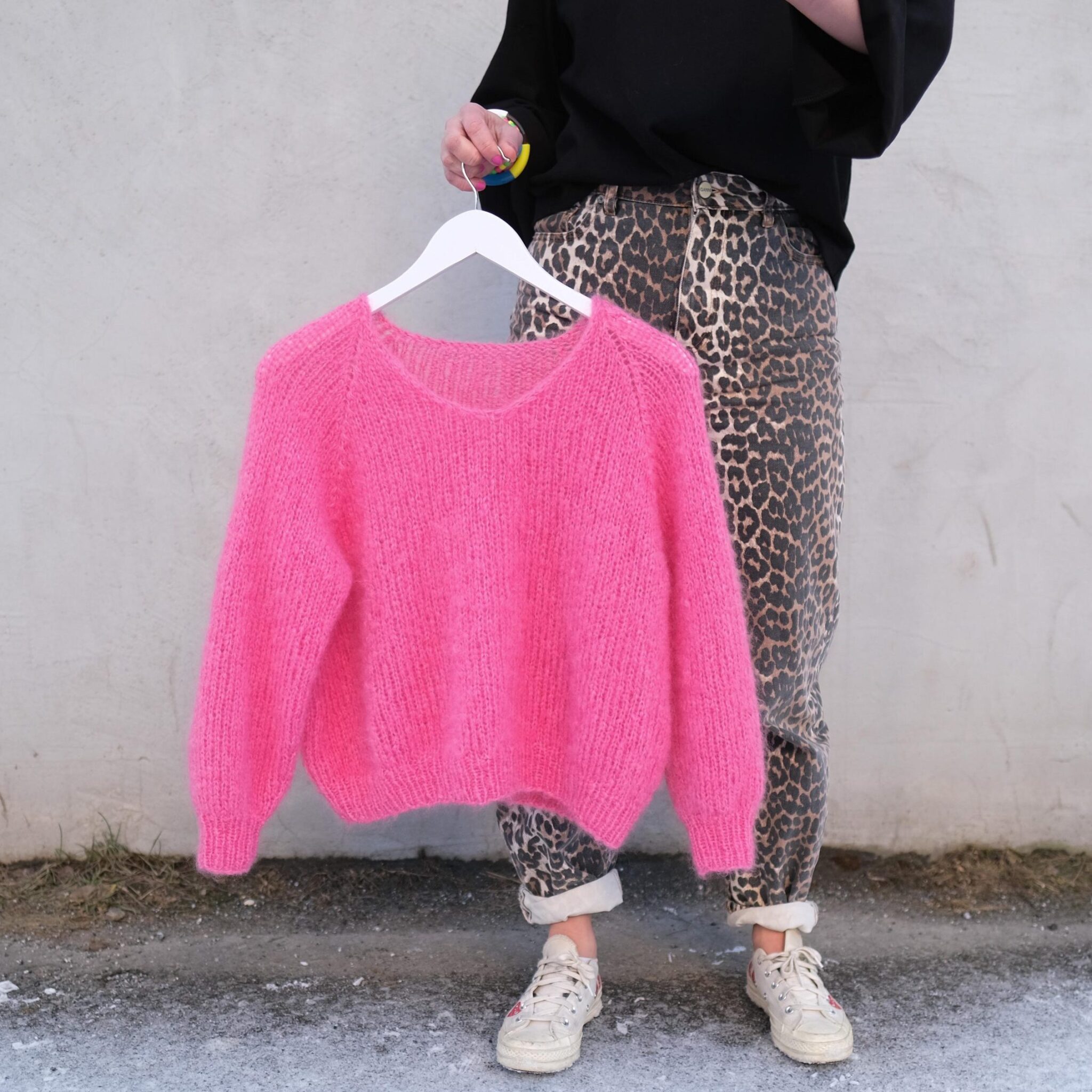 164663-Ny-Fluff-genser-kit-6 - HipKnitShop fluffy genser oppskrift dame barn