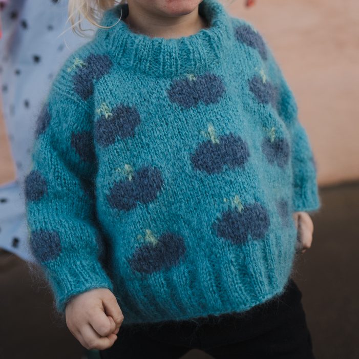 Fruity sweater strikkeoppskrift
