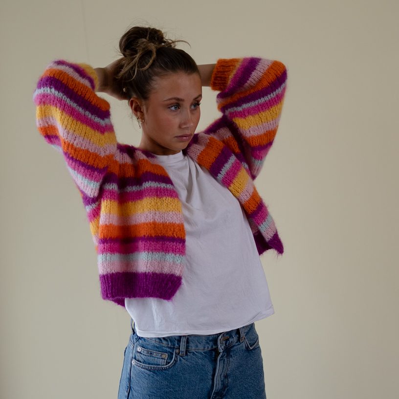 173783-Paradise-jakke-kort-strikkeoppskrift - HipKnitShop knitting pattern jacket 2023