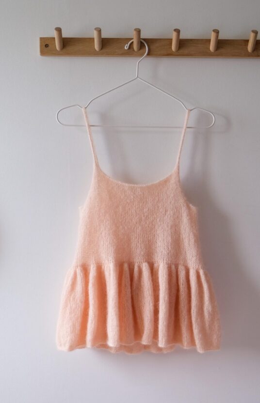 strikket sommertopp oppskrift