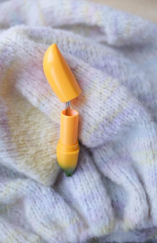 etui til synåler banan