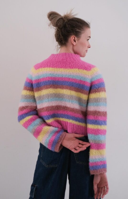 strikkeoppskrift genser striper dame