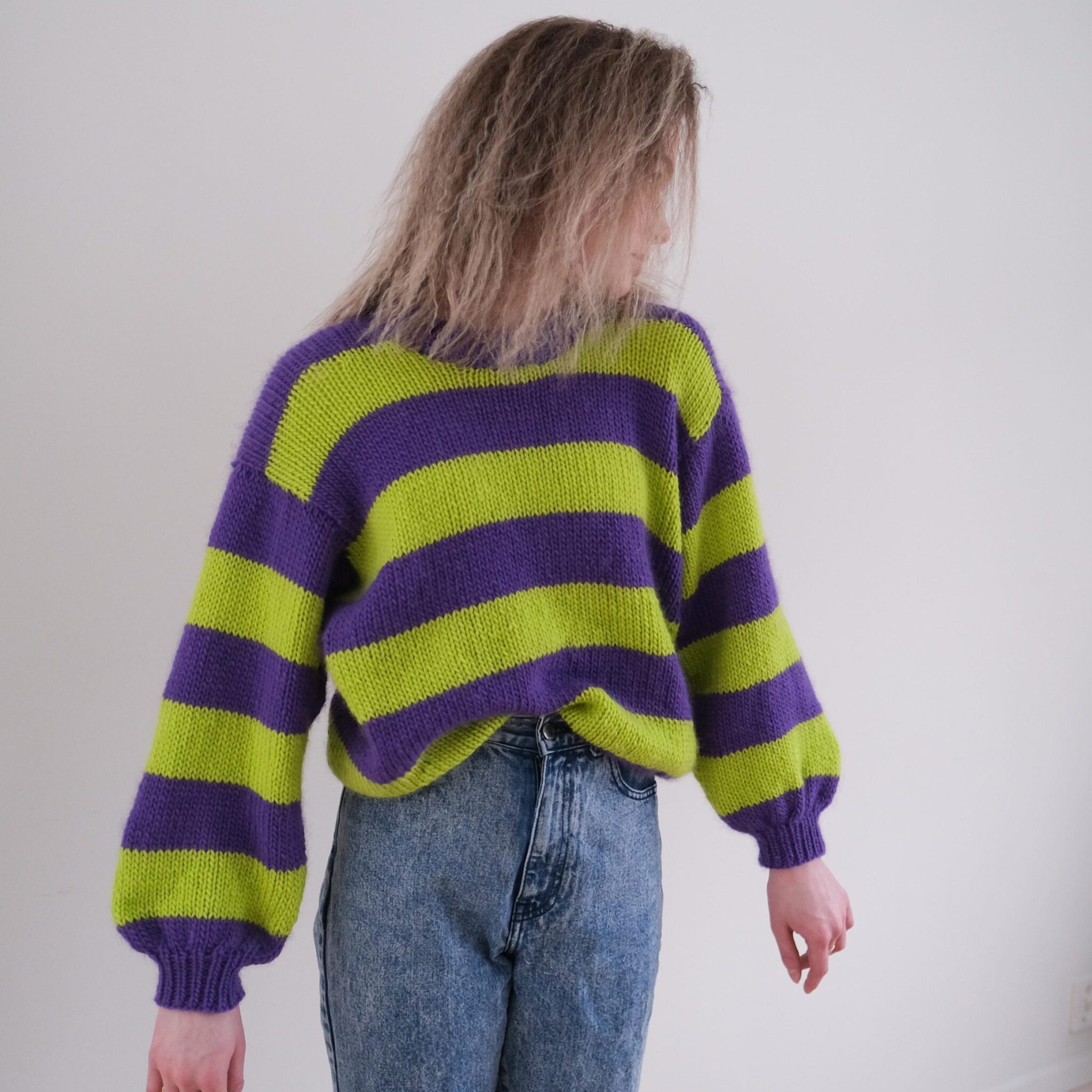 197284-Smoothie-genser-strikkeoppskrift - HipKnitShop hip wool genser