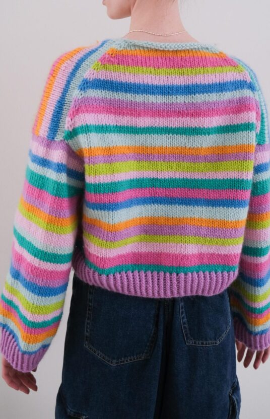 strikkegenser dame oppskrift striper