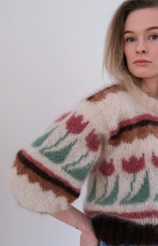 strikkegenser festival dame blomster