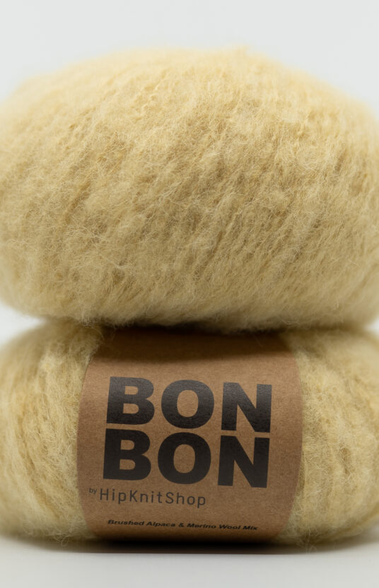 yellow yarn brushed alpaca kornfarget garn