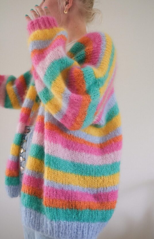 strikket jakke med striper