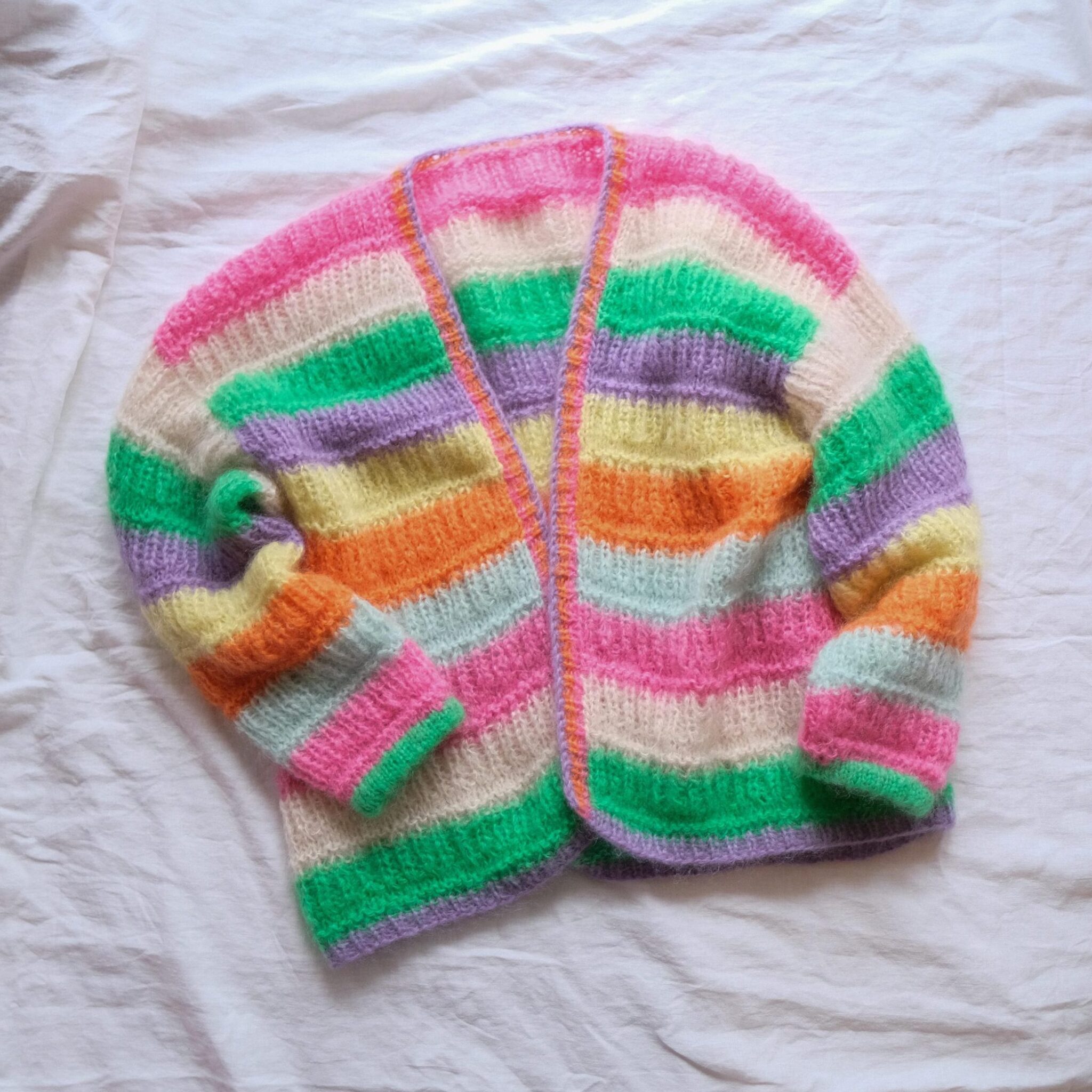 209810-Peaches-jacket-kit - HipKnitShop ´