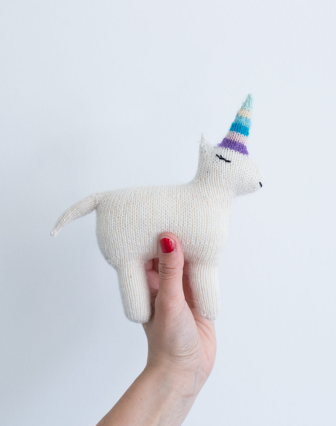 25277-Unicorn-knitting-pattern - HipKnitShop unicorn knitting pattern