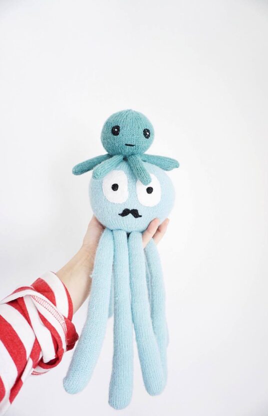 25492-Baby-Edgar-strikkeoppskrift-4 - HipKnitShop strikkeoppskrift blekksprut