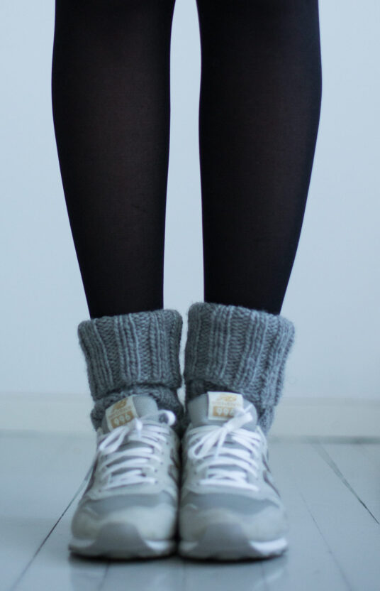 25673-Rocking-ragg-socks-kit-1 - HipKnitShop strikkeoppskrift ullsokker