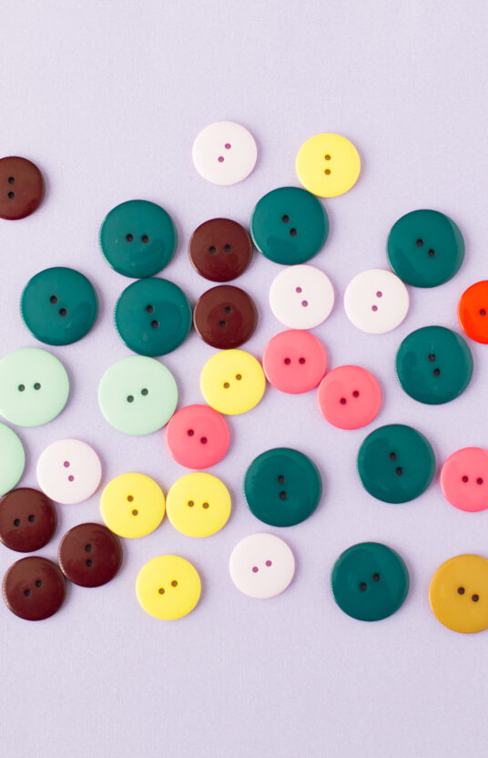 round plastic button knitting