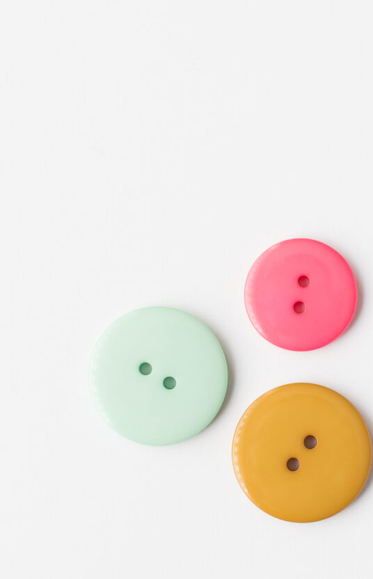 plastic button 2 holes knitting