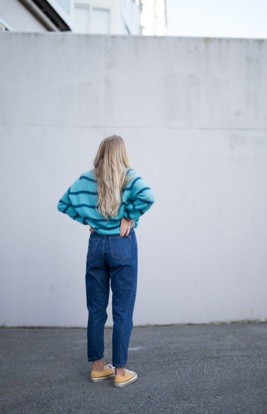 26462-Hey-Sailor-mohair-genser-kit-2 - HipKnitShop strikkeoppskrift genser dame striper