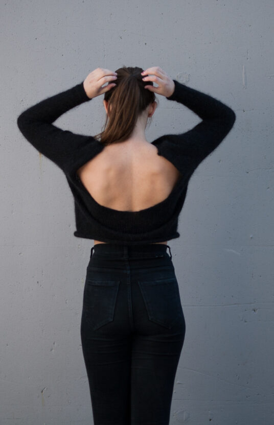 knitting pattern v back sweater