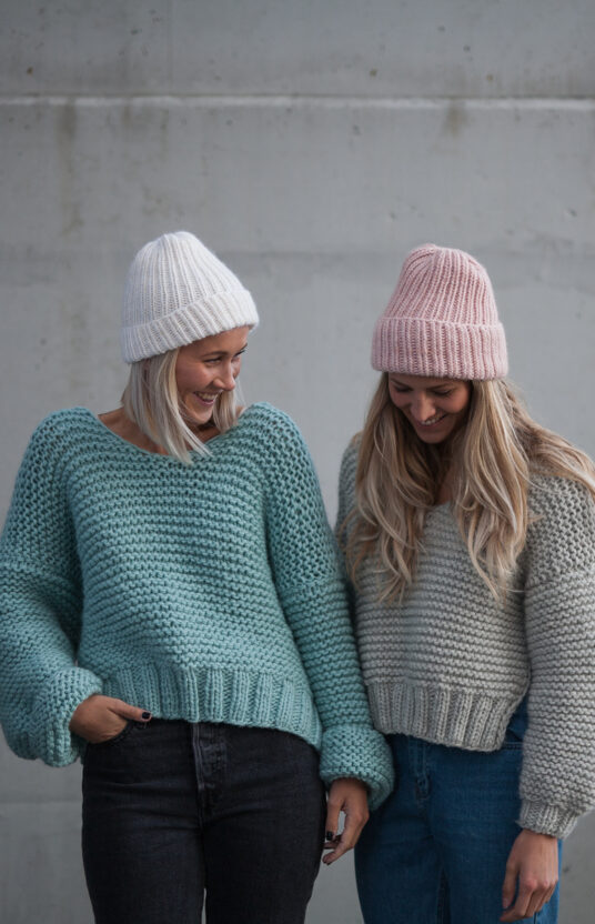 Beanie women knitting kit